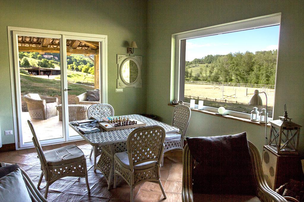 Agriturismo Borgo Serafino 만고네 객실 사진