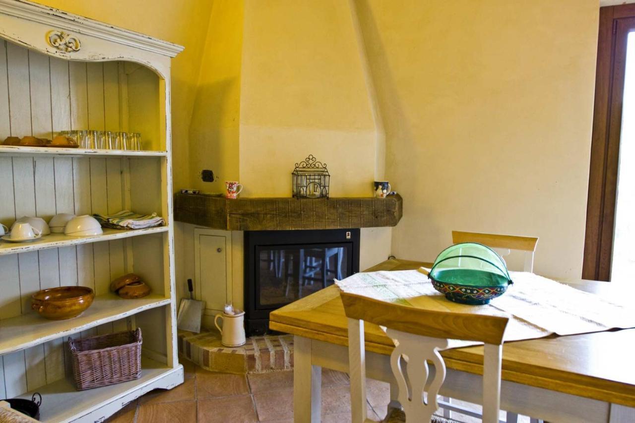 Agriturismo Borgo Serafino 만고네 외부 사진