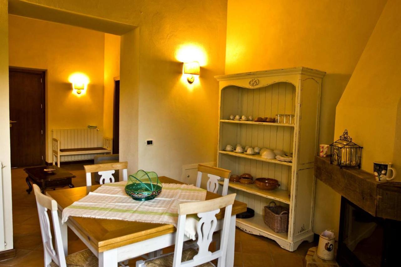 Agriturismo Borgo Serafino 만고네 외부 사진