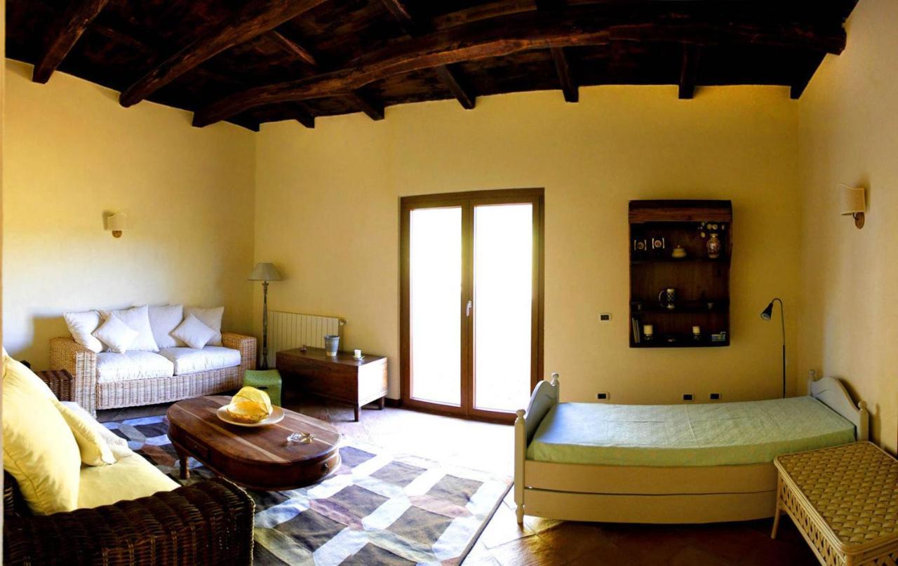 Agriturismo Borgo Serafino 만고네 외부 사진